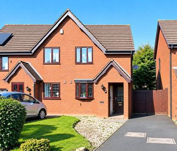 2 bedroom end of terrace house to rent - Photo 2