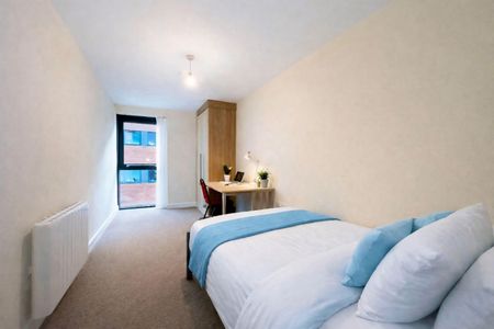 3 bed Apartment Devonshire Point - Photo 3