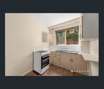 Practical Ground Floor Apartment - Photo 3