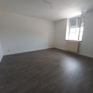 Location Appartement à LA COTE ST ANDRE - Photo 1