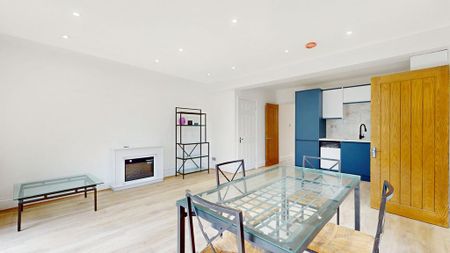 4 bedroom terraced house to rent - Photo 2