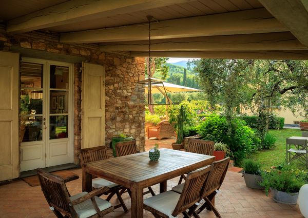 Villa Roses - Beautiful estate nestled in the Hills of Lucca