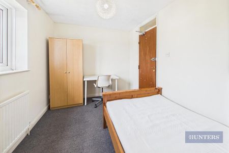 4 bedroom terraced house to rent - Photo 5