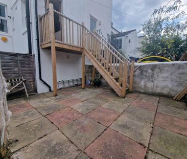 3 bedroom maisonette to rent - Photo 1