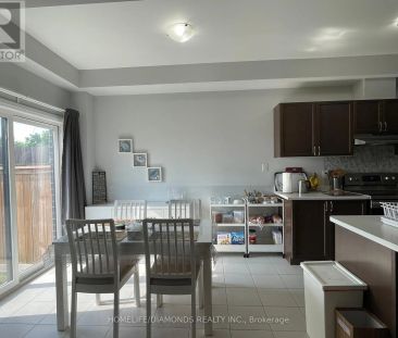 4841 PETTIT AVENUE - Photo 6