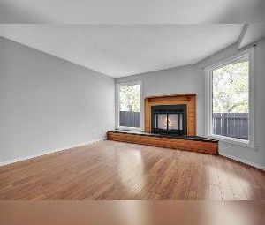 3 Bed 1.5 Bath Townhome South Edmonton Balcony - Photo 5
