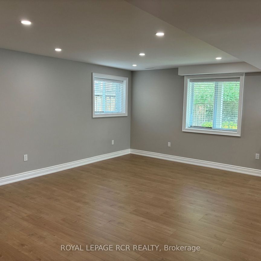 For Lease - 35 Sandringham Circle, Orangeville, Ontario - Photo 1