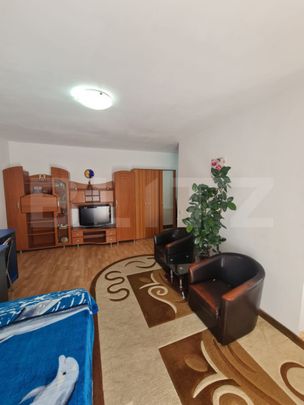 Garsoniera de inchiriat, pet frienly, parcare, zona strazii - Photo 1