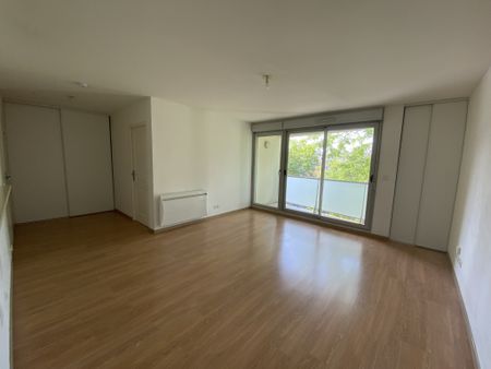 Location Appartement 2 pièces 50m² REIMS 51100 - Photo 2