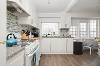 For Lease - 3 Old Mill Terrace, Toronto, Ontario - Photo 5