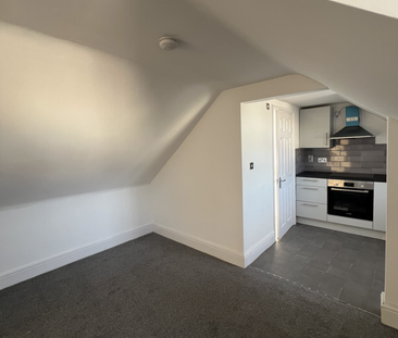 Studio to rent - Photo 5