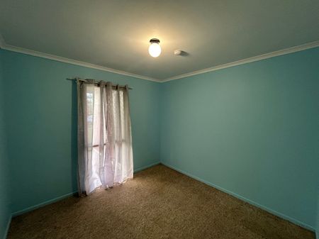 9 Holmes Drive, Beaconsfield - Photo 3