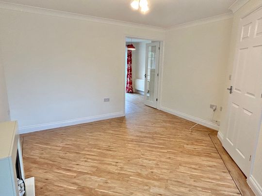 3 bedroom Three Bedroom House to rent - Photo 1