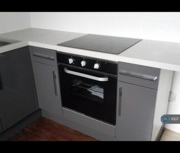 1 bedroom flat to rent - Photo 2