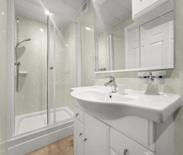 The Stiles, Ormskirk - Photo 5