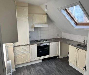 2 bedroom flat to rent - Photo 4