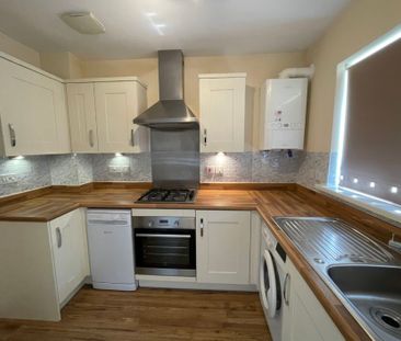 Lle Crymlyn, Neath, SA10 - Photo 3