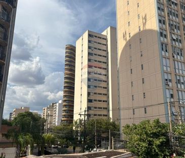 Apartamento antigo e amplo com vista no centro - Photo 6