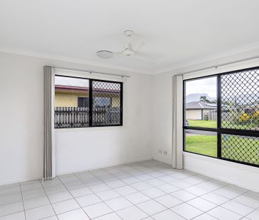 13 Thornbill Close, Kelso - Photo 2