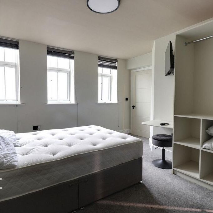 Studio to rent - Photo 1