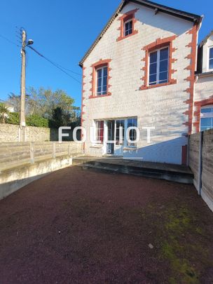 A LOUER Maison 4 pièces 97m2 AGON-COUTAINVILLE - Photo 1