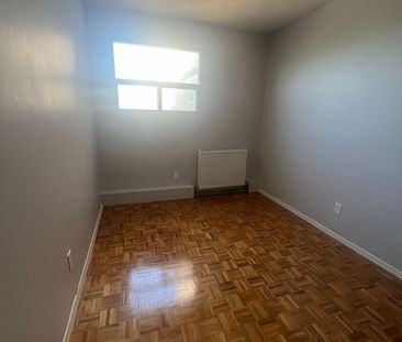 For Lease - 123 Bloor Street Unit# 407, Oshawa, Ontario - Photo 5