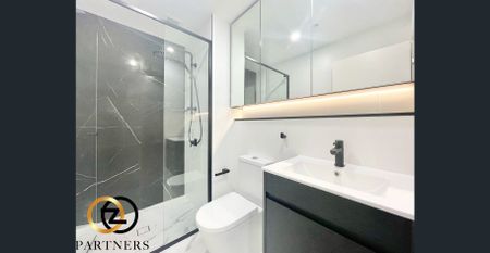 East facing& auto blinds - Photo 4