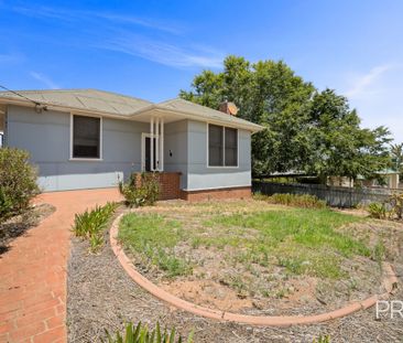 20 Fernleigh Road, Mount Austin NSW 2650 - Photo 5