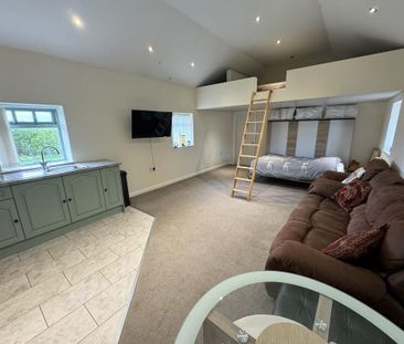 1 bedroom barn conversion to rent - Photo 5