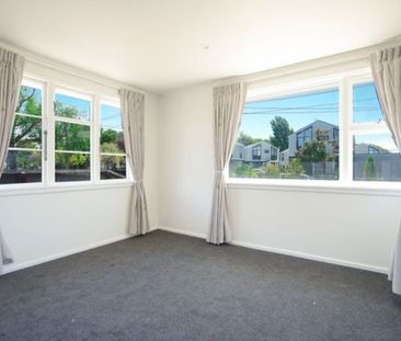 Refurbished 4-Bedroom Family Home in Christchurch - Photo 1