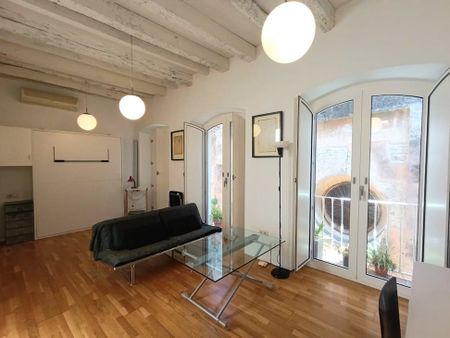 Calle Virgen de la Alegría, Sevilla, Andalusia 41004 - Photo 2