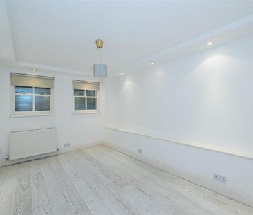 4 bedroom semi-detached house to rent - Photo 3