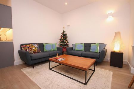 2 bedroom apartment to rent - Photo 4