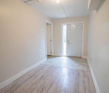 1 Bedroom Main level Unit in Welland! - Photo 3