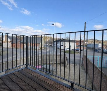 2 Bedroom Flat To Let - HP11 - Photo 4