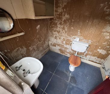 3 bedroom terraced house to rent - Photo 6