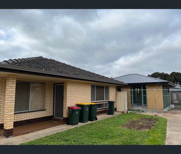2/30 Shepherdson Rd, Parafield Gardens, SA 5107 - Photo 6