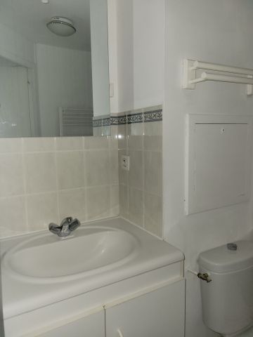POITIERS: Route de gencay studio meublé de 20.59 m² avec parking - Photo 5