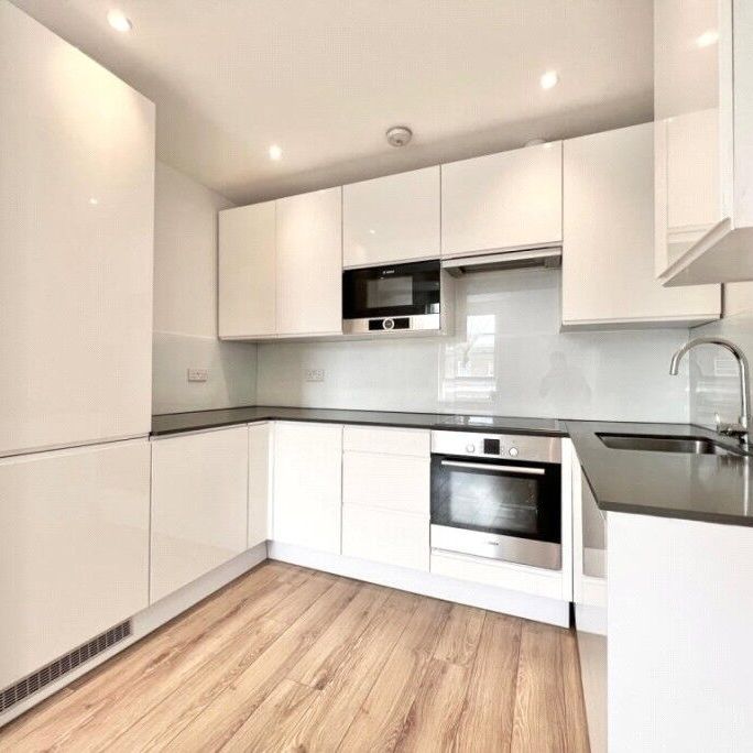 1 Bedroom Apartment To Let - Photo 1