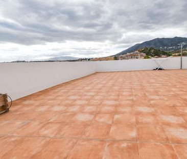 4 room luxury House for rent in Fuengirola, Andalusia - Photo 2