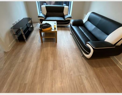 Embankment West - Photo 1