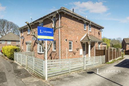 2 bedroom semi-detached house to rent - Photo 5