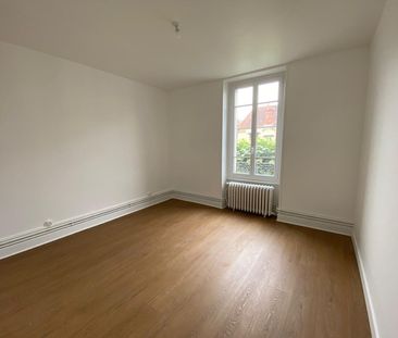 Location Appartement 3 pièces 72m² - Photo 3