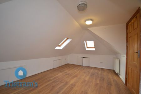 4 bed Detached House for Rent - Photo 4