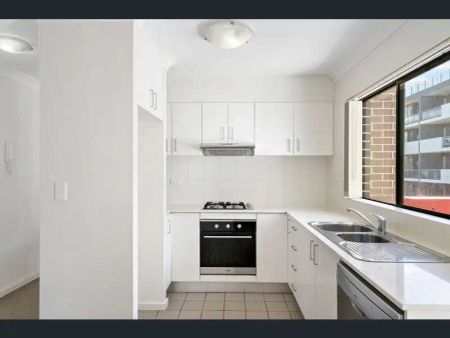 “Modern 2-Bed Apartment in Mount Druitt” - Photo 3