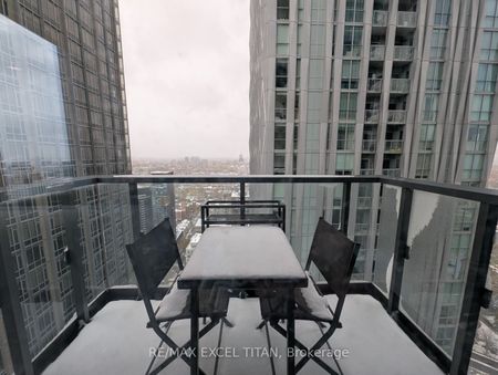 For Lease - 8 cumberland Street Unit# 4102, Toronto, Ontario - Photo 4