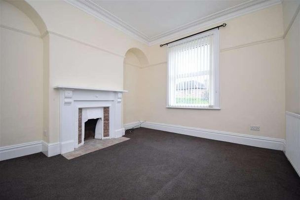 High Green Road, Normanton, WF6 - Photo 1