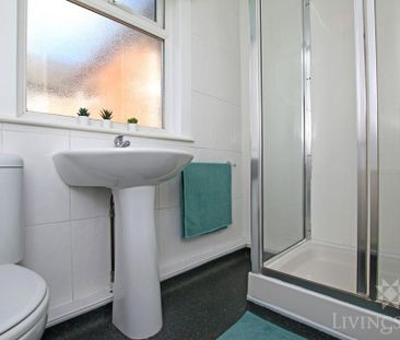 4 bedroom terraced house to rent - Photo 1