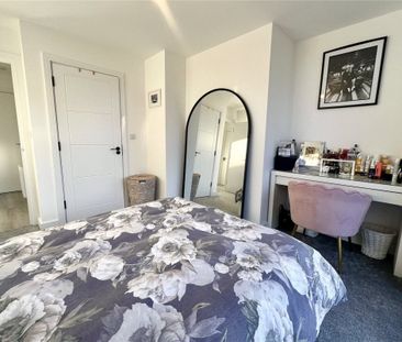 Commercial Road, Poole, Dorset, BH14 - Photo 3