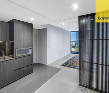 Executive Studio Apartment On Level 24 With CBD Views - Must View - Photo 6